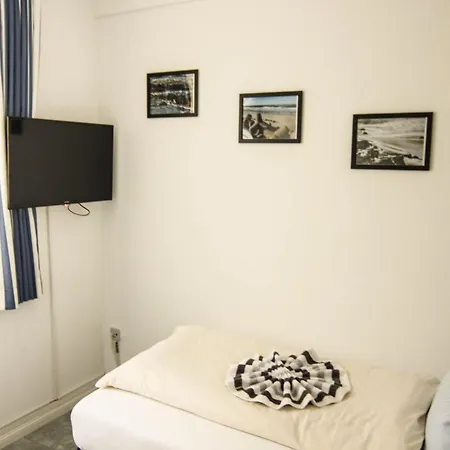 Kapitaenshaus-lassen-zimmer-bounty בית הארחה 3*