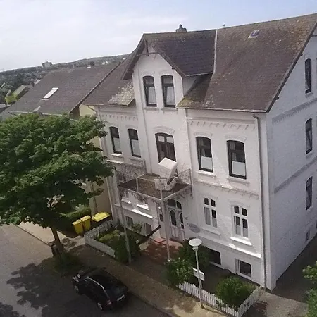 Kapitaenshaus-lassen-zimmer-bounty בית הארחה ווסטרלנד